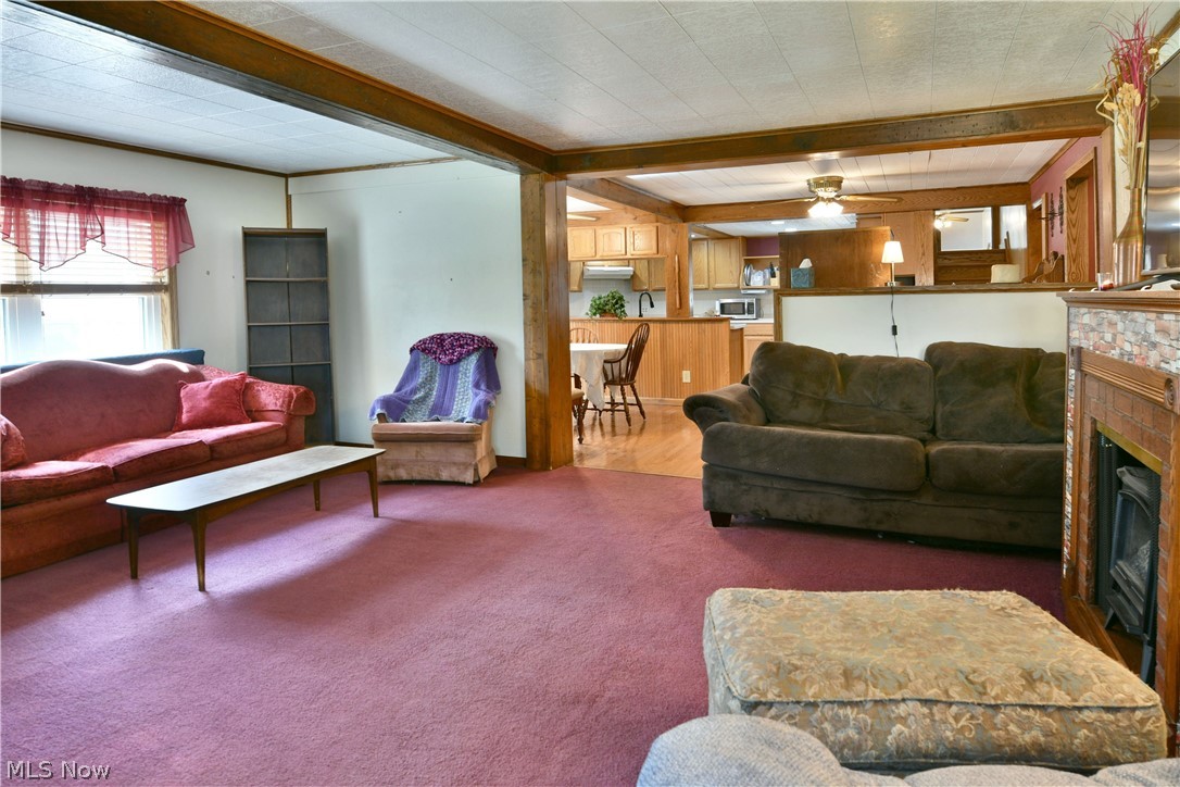 4995 Parkman Road NW Warren OH 44481