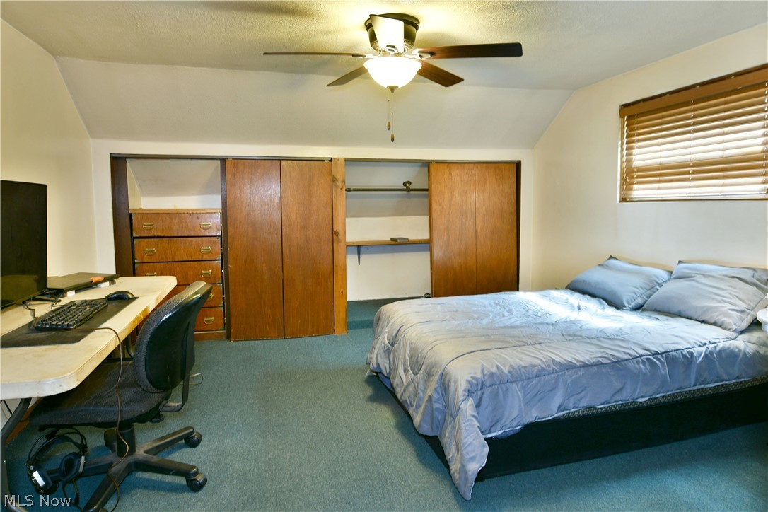 4995 Parkman Road NW Warren OH 44481