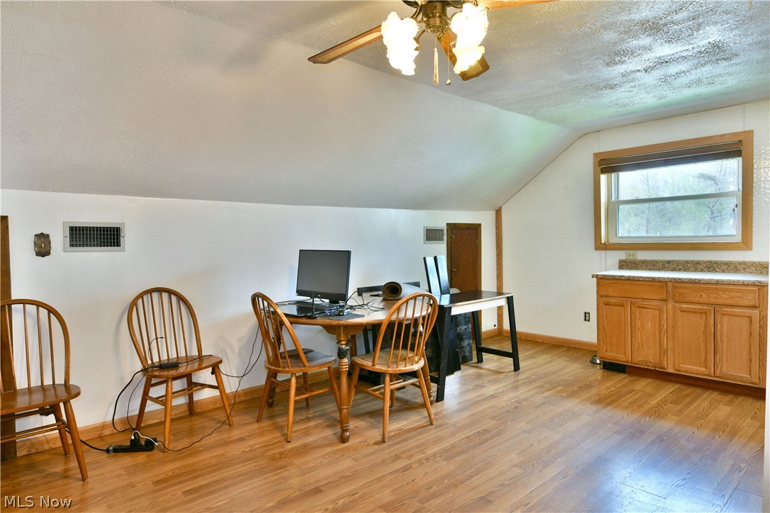 4995 Parkman Road NW Warren OH 44481