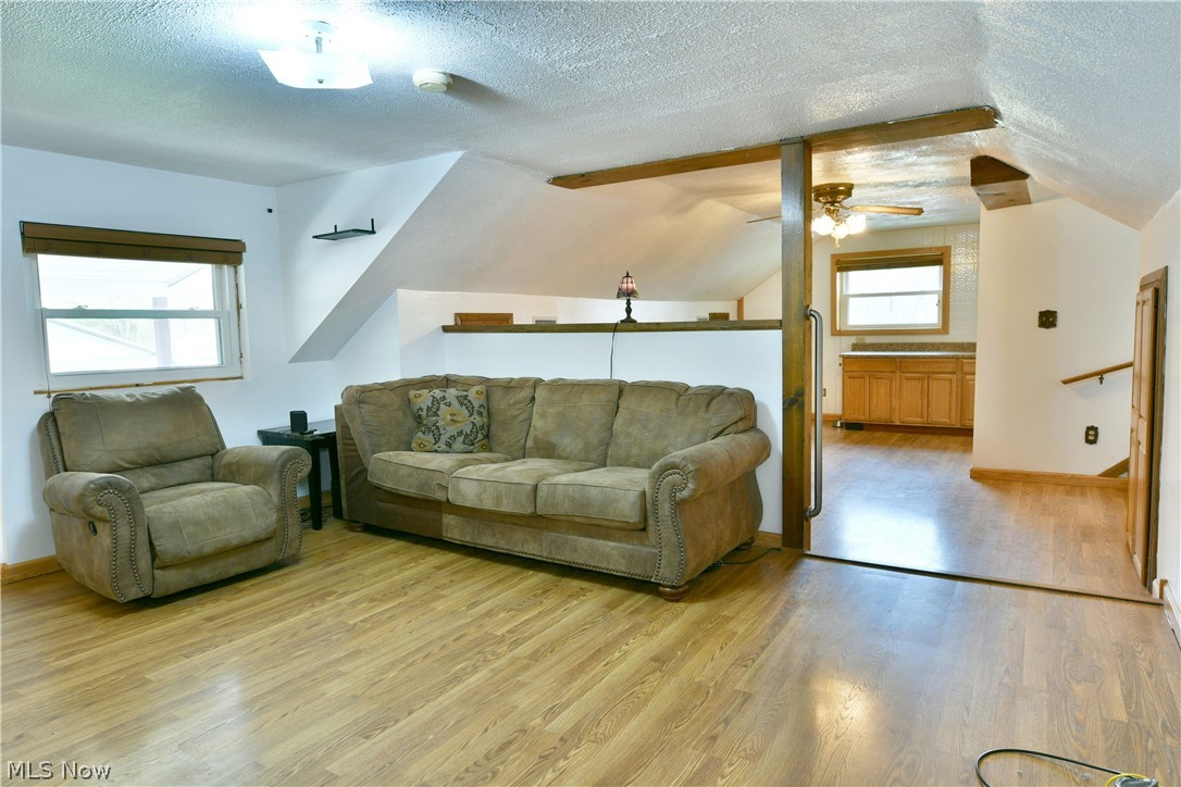 4995 Parkman Road NW Warren OH 44481