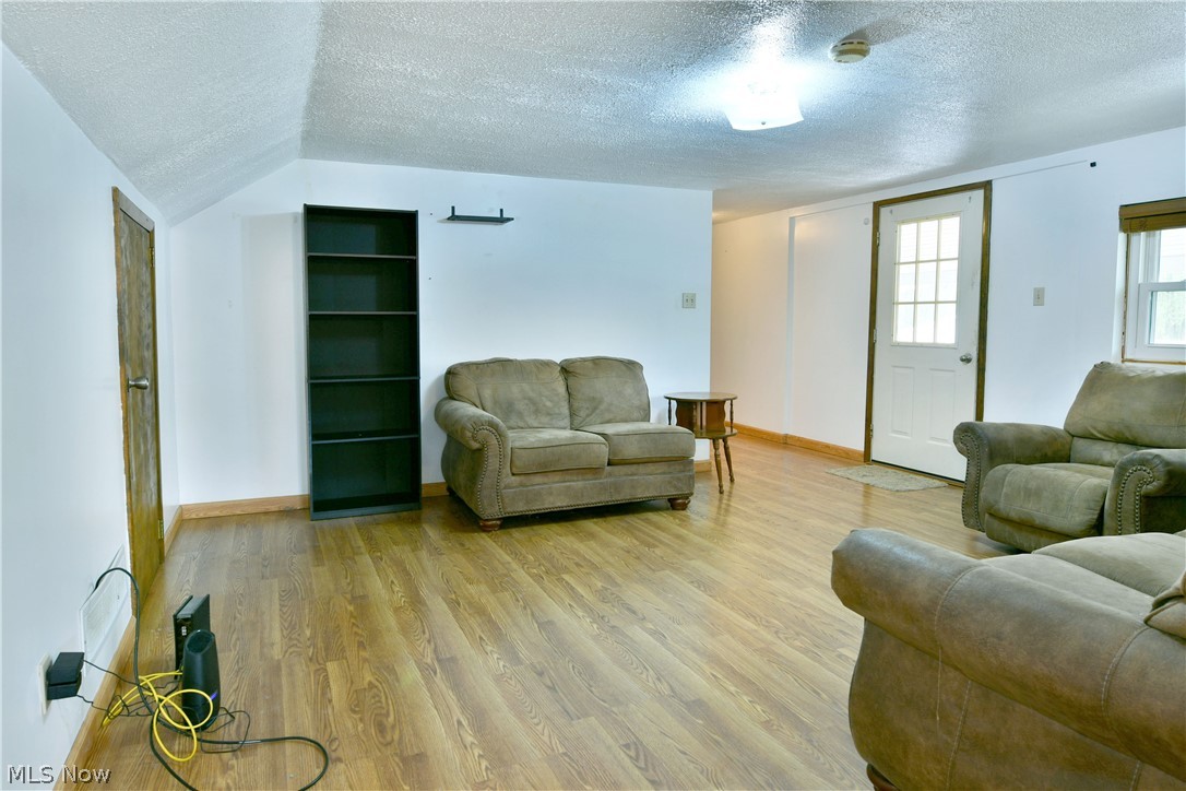 4995 Parkman Road NW Warren OH 44481