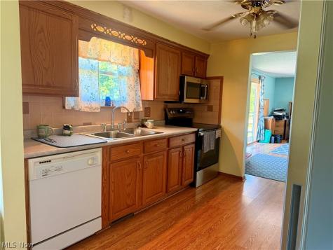 5236 Oakcliff Street SW Canton OH 44706