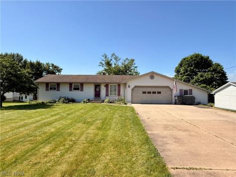 5236 Oakcliff Street SW Canton OH 44706