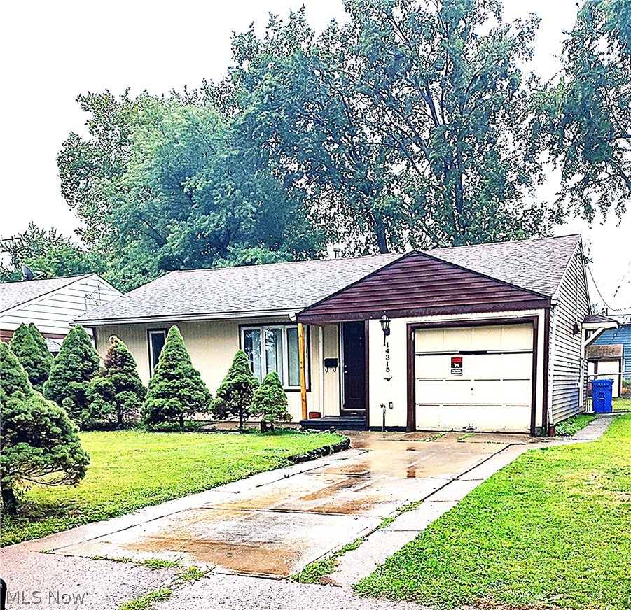 14315 Viola Avenue Cleveland OH 44111