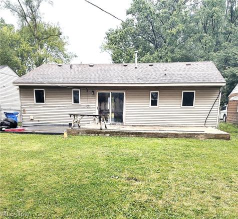 14315 Viola Avenue Cleveland OH 44111