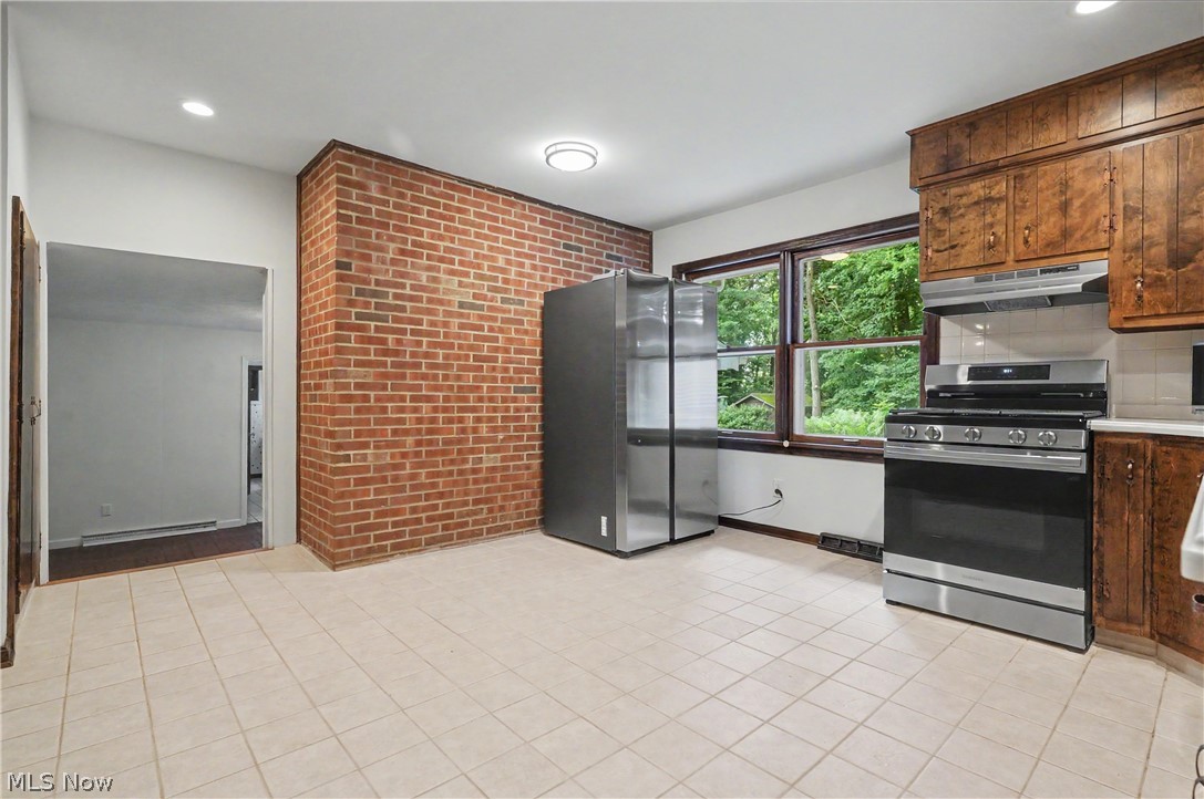 379 Nob Hill Drive Akron OH 44303