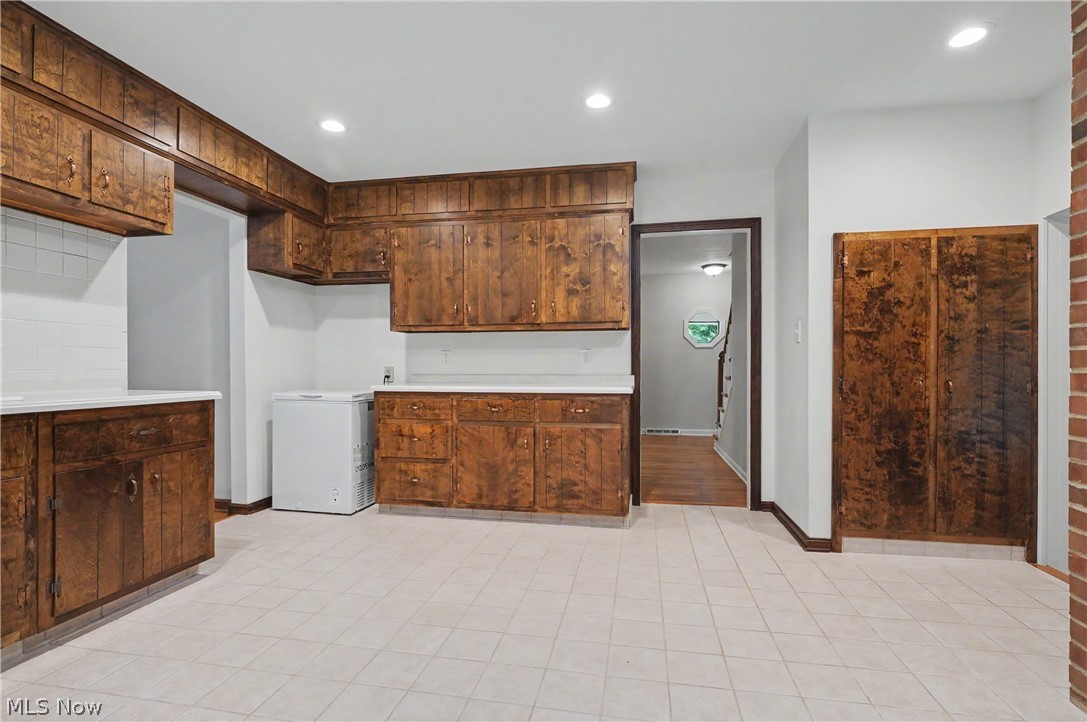 379 Nob Hill Drive Akron OH 44303