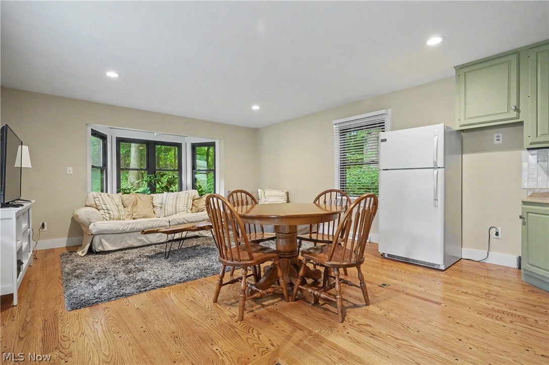 379 Nob Hill Drive Akron OH 44303