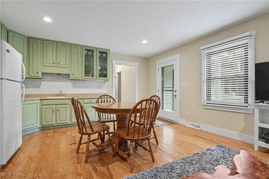 379 Nob Hill Drive Akron OH 44303