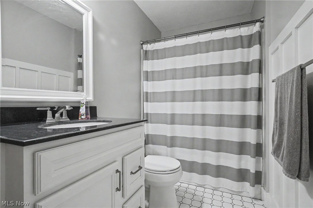 379 Nob Hill Drive Akron OH 44303