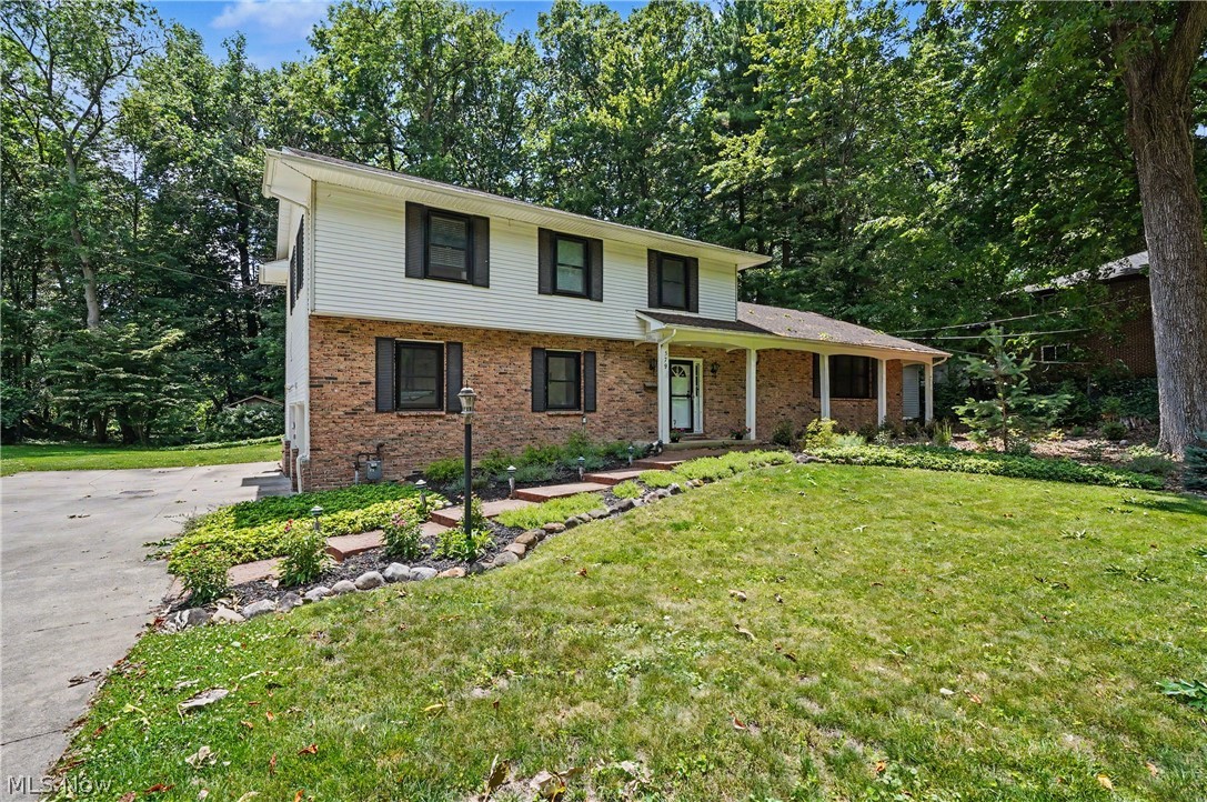 379 Nob Hill Drive Akron OH 44303