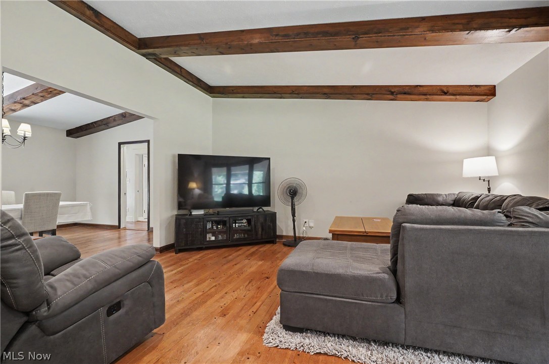 379 Nob Hill Drive Akron OH 44303