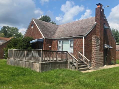 2156 Mcguffey Road Youngstown OH 44505