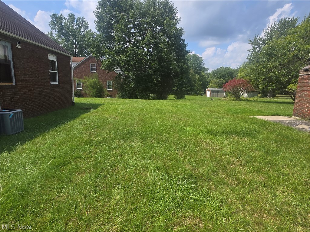 2156 Mcguffey Road Youngstown OH 44505
