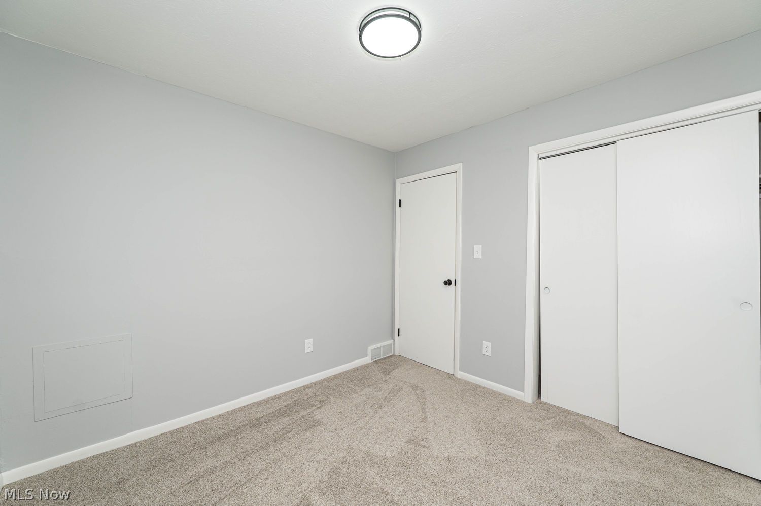 33072 Edward Avenue Eastlake OH 44095