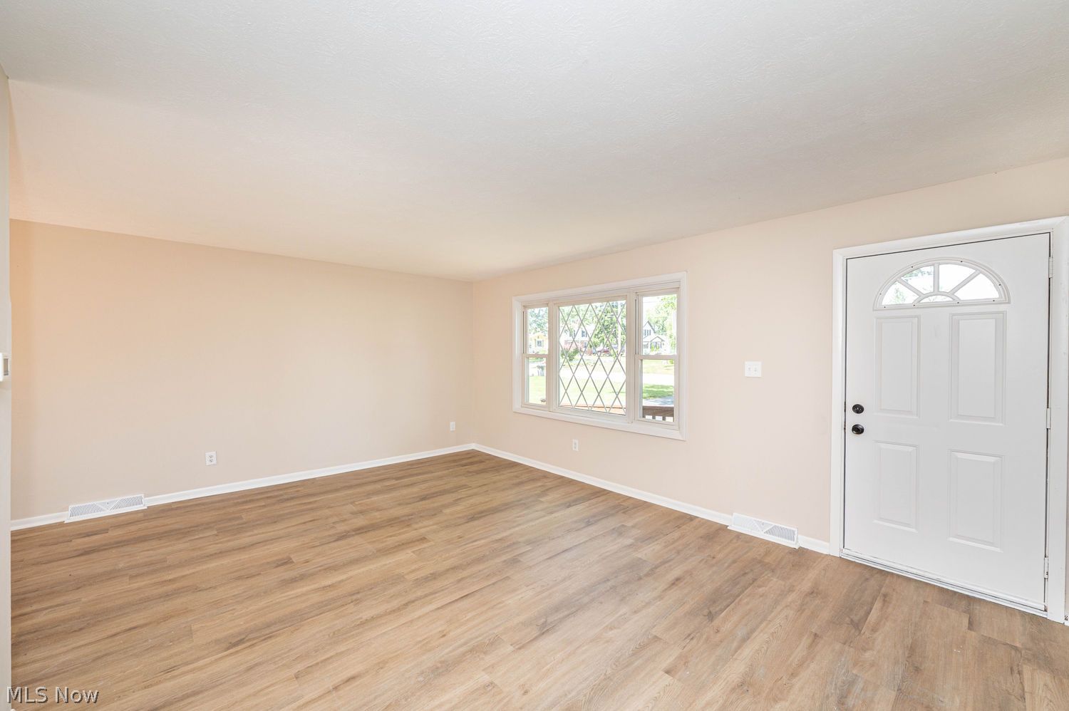 33072 Edward Avenue Eastlake OH 44095