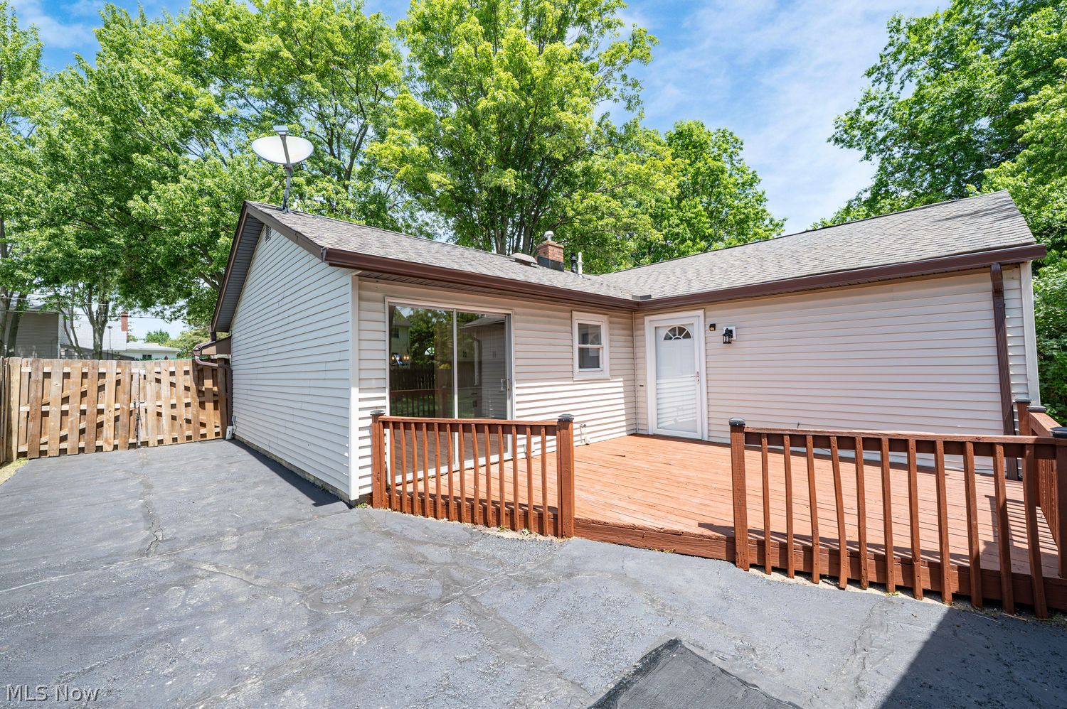 33072 Edward Avenue Eastlake OH 44095