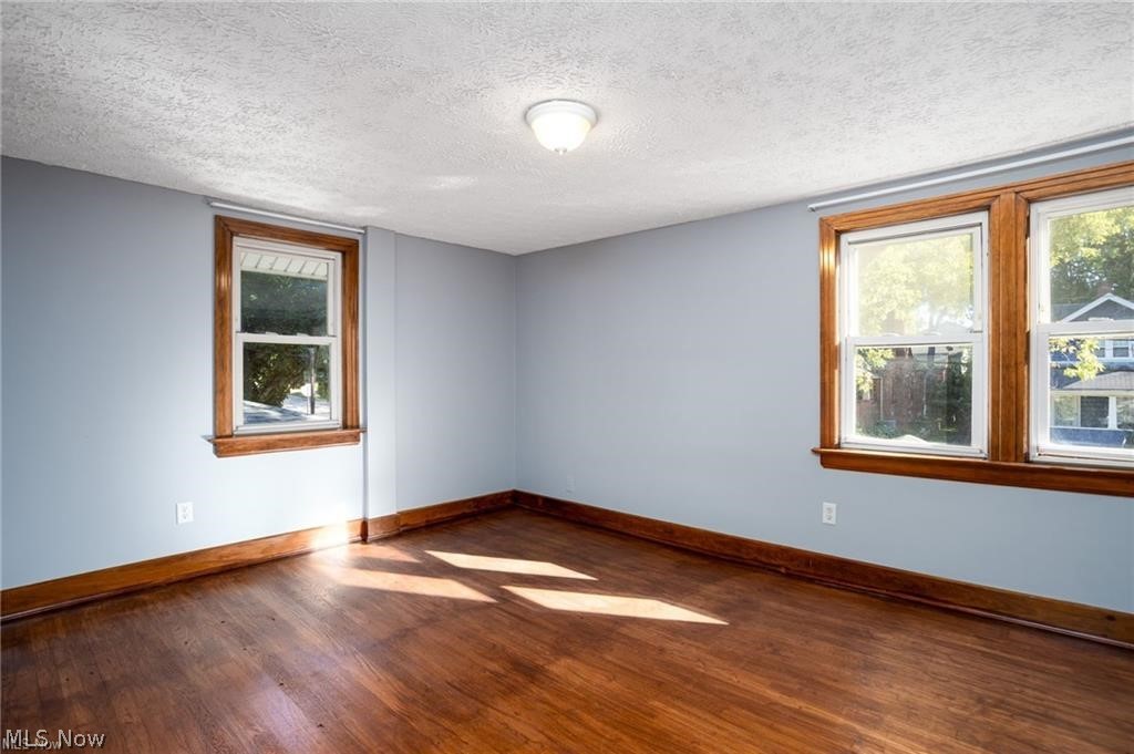 41 E Rosewood Avenue Akron OH 44301
