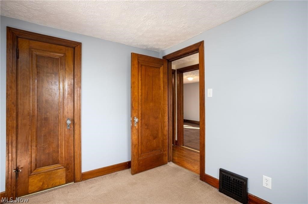 41 E Rosewood Avenue Akron OH 44301