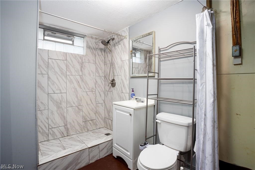 41 E Rosewood Avenue Akron OH 44301
