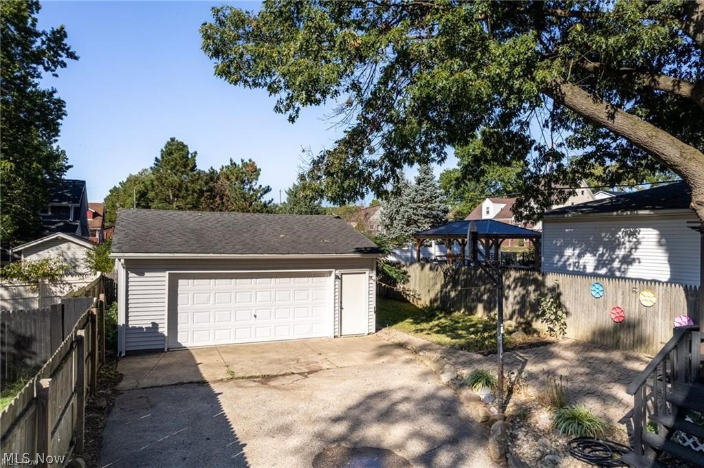 41 E Rosewood Avenue Akron OH 44301