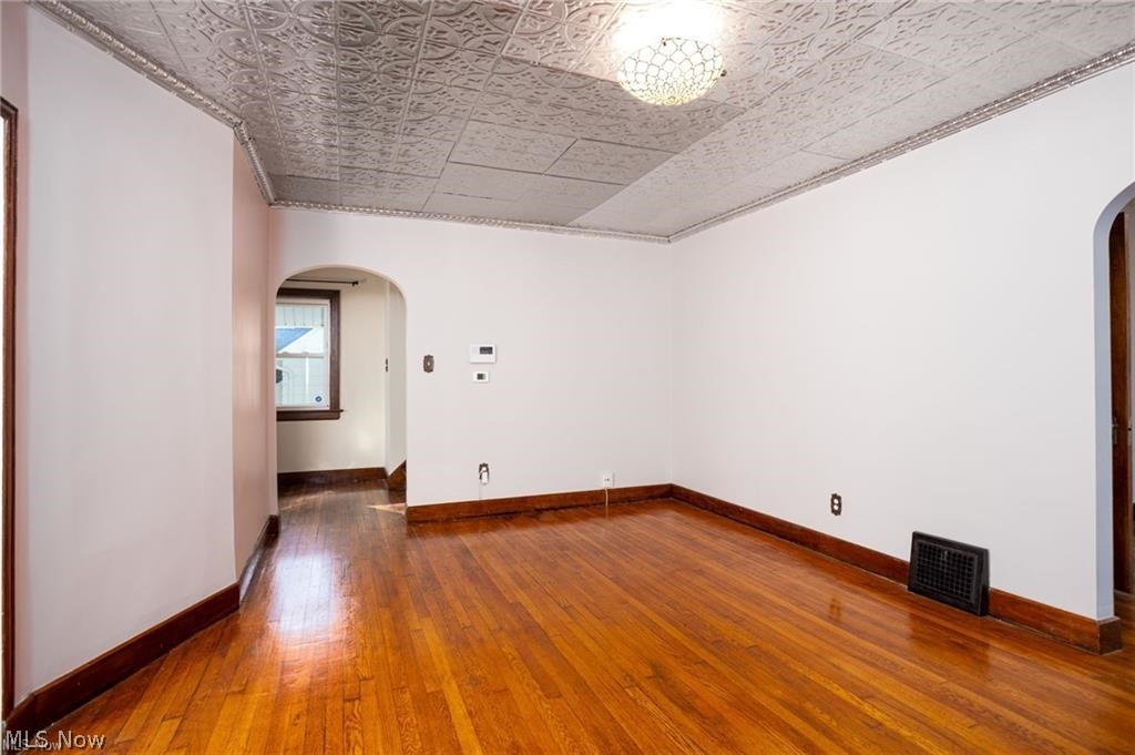 41 E Rosewood Avenue Akron OH 44301
