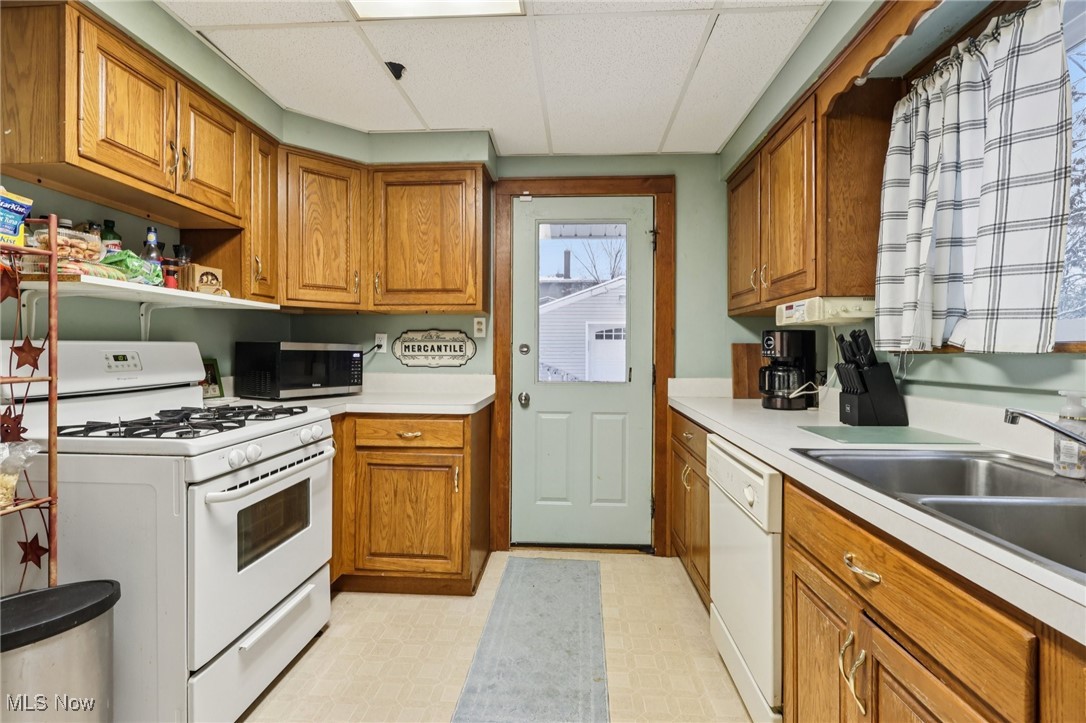 1281 Neptune Avenue Akron OH 44301