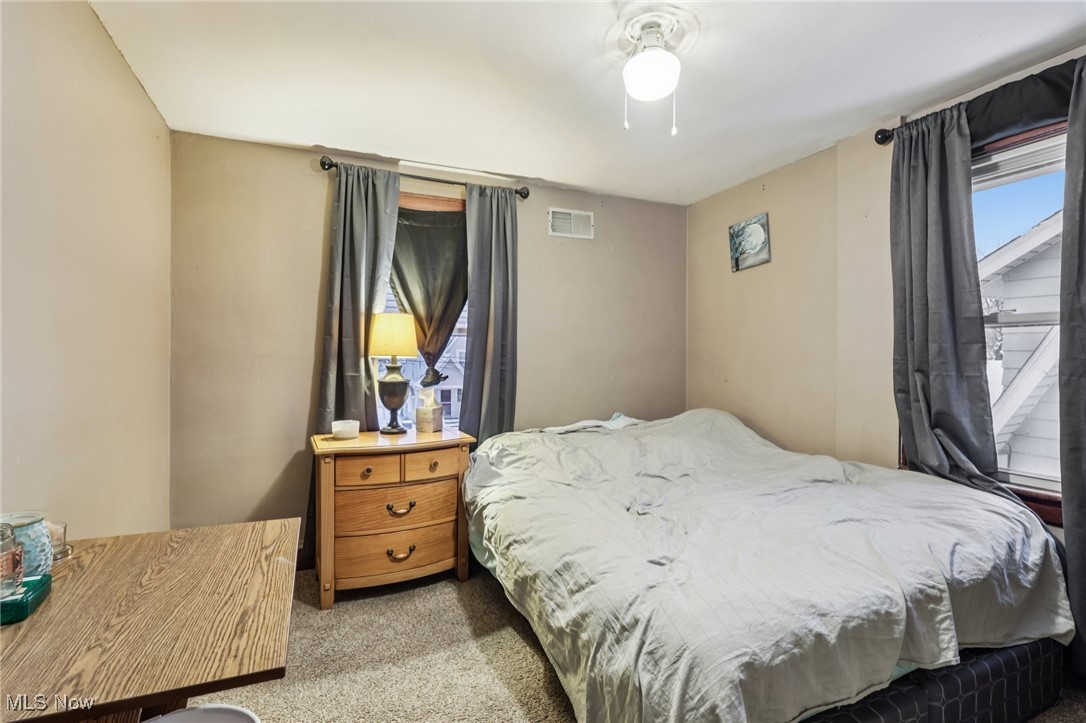 1281 Neptune Avenue Akron OH 44301