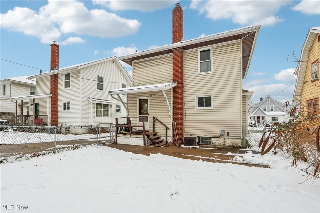 1281 Neptune Avenue Akron OH 44301