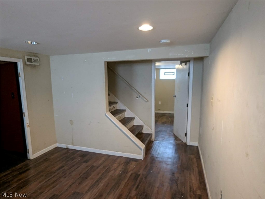854 E 250 Street Euclid OH 44132
