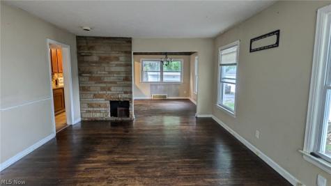 854 E 250 Street Euclid OH 44132