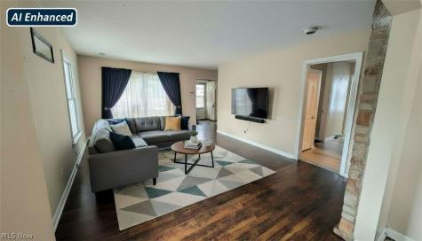 854 E 250 Street Euclid OH 44132