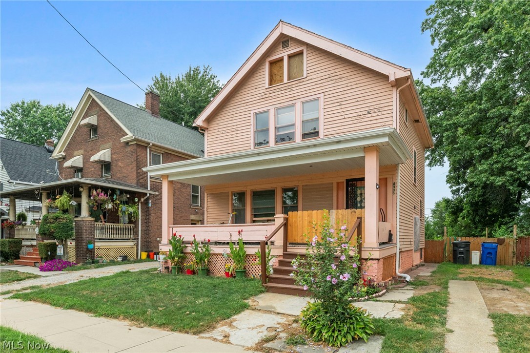 8006 Halle Avenue Cleveland OH 44102