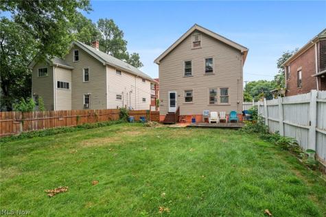 8006 Halle Avenue Cleveland OH 44102