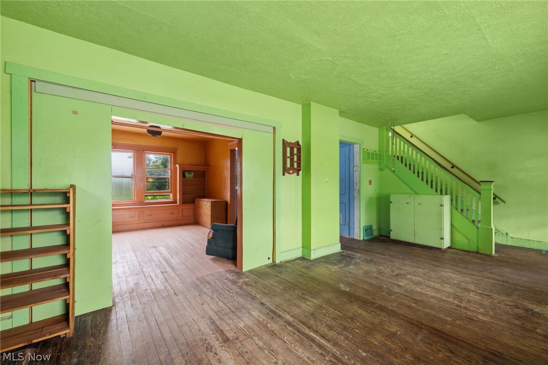 8006 Halle Avenue Cleveland OH 44102
