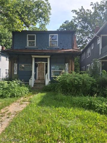 1775 Wickford Cleveland OH 44112
