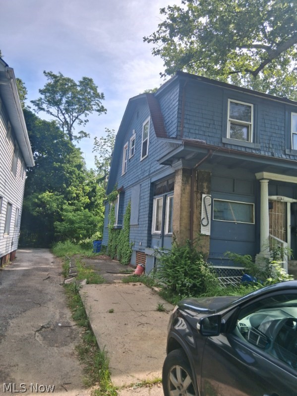 1775 Wickford Cleveland OH 44112