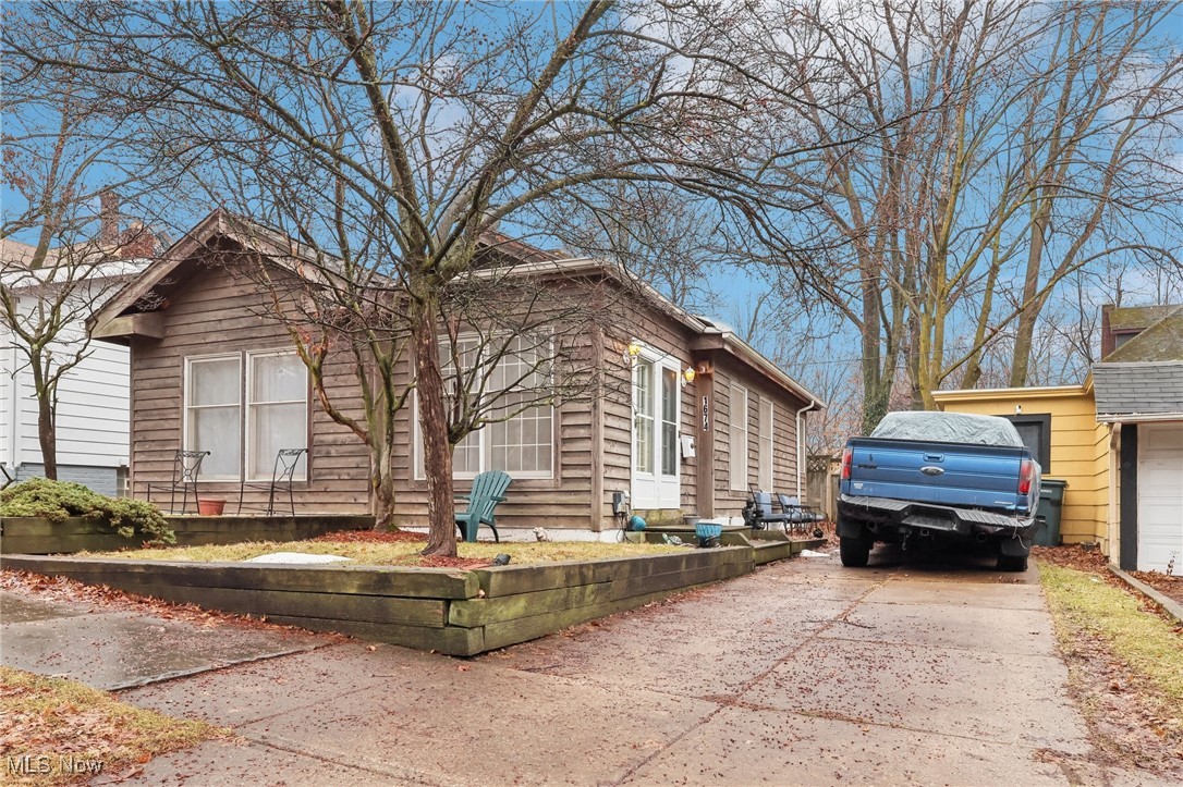1674 Colonial Drive Cleveland Heights OH 44118