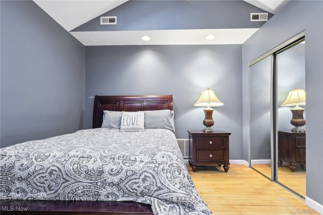 1674 Colonial Drive Cleveland Heights OH 44118