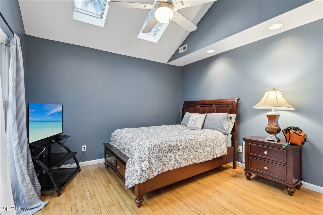 1674 Colonial Drive Cleveland Heights OH 44118
