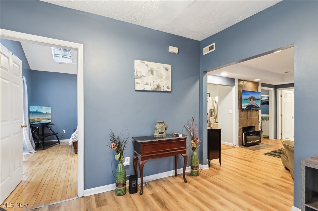 1674 Colonial Drive Cleveland Heights OH 44118
