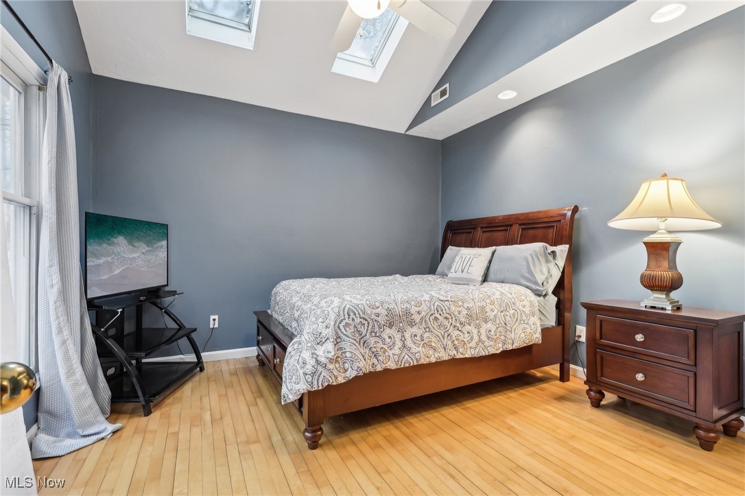 1674 Colonial Drive Cleveland Heights OH 44118