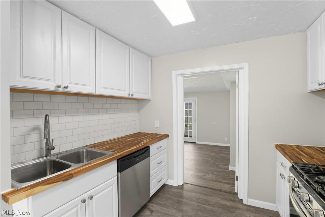 191 Norman Avenue Avon Lake OH 44012