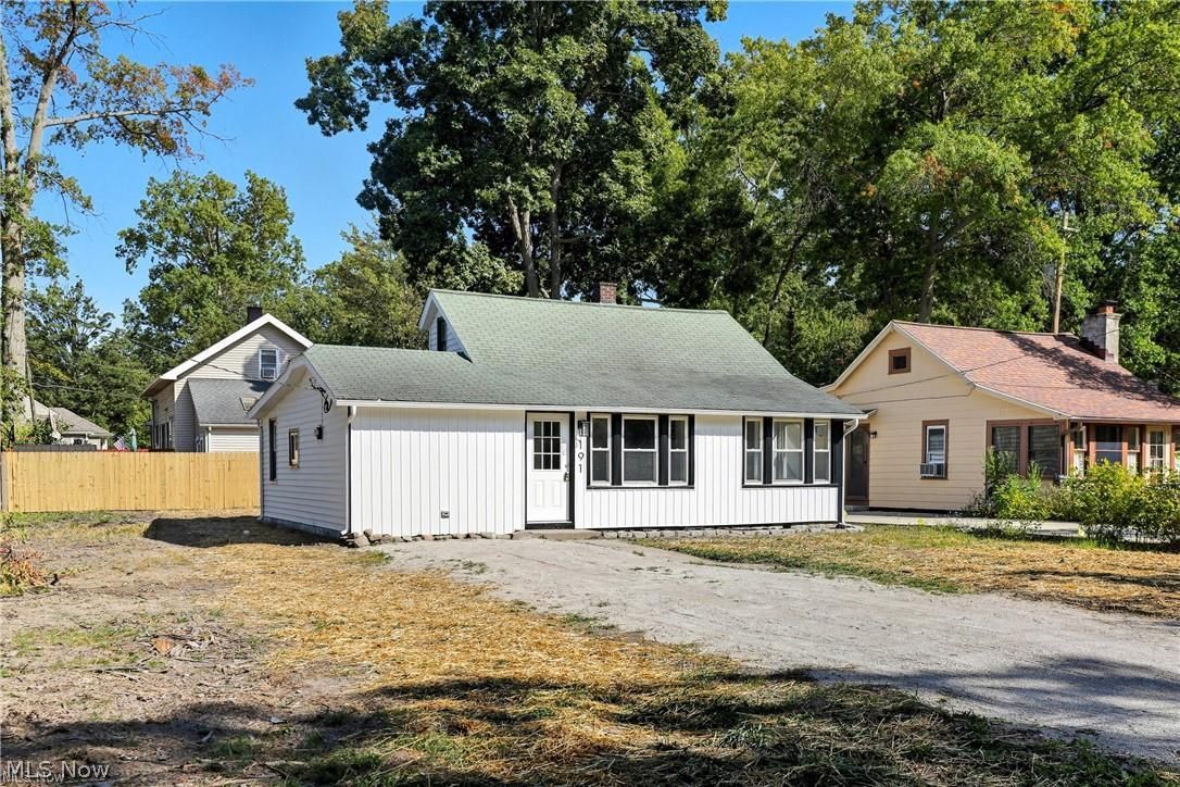 191 Norman Avenue Avon Lake OH 44012