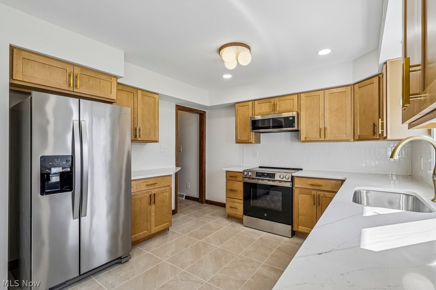 8625 Four Seasons Trail Poland OH 44514
