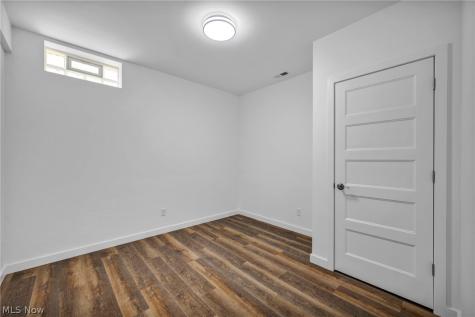 1872 W 57th Street Cleveland OH 44102