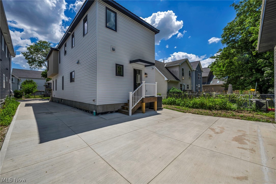 1872 W 57th Street Cleveland OH 44102