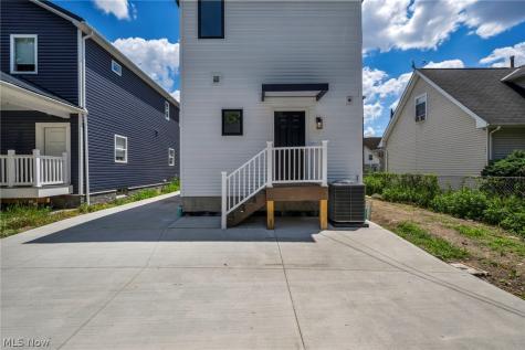 1872 W 57th Street Cleveland OH 44102