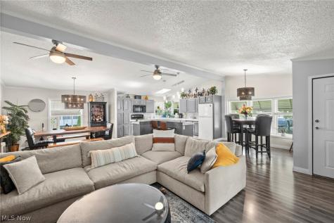 64 Periwinkle Drive Olmsted Twp OH 44138