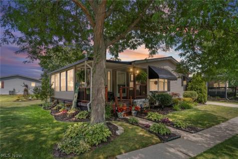 64 Periwinkle Drive Olmsted Twp OH 44138